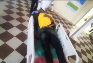 पश्चिमी सिंहभूम. जेटेया थाना क्षेत्र के कोटगढ़ में तेज रफ्तार बाइक दुर्घटनाग्रस्त होने से 26 वर्षीय गुरुचरण चातोम्बा गंभीर रूप से घायल हो गया. हेलमेट न पहनने के कारण युवक के सिर में गंभीर चोटें आई हैं.